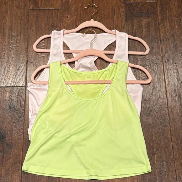 Forget Me Not Set of 2 XL Yogalicious Tank Tops (Tags were removed!) - Picture 3 of 13